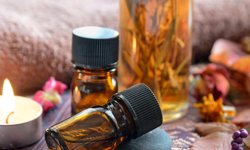 Featured image of post Aromatherapie zu Hause: ätherische Öle sicher anwenden, richtig dosieren und das Raumklima verbessern